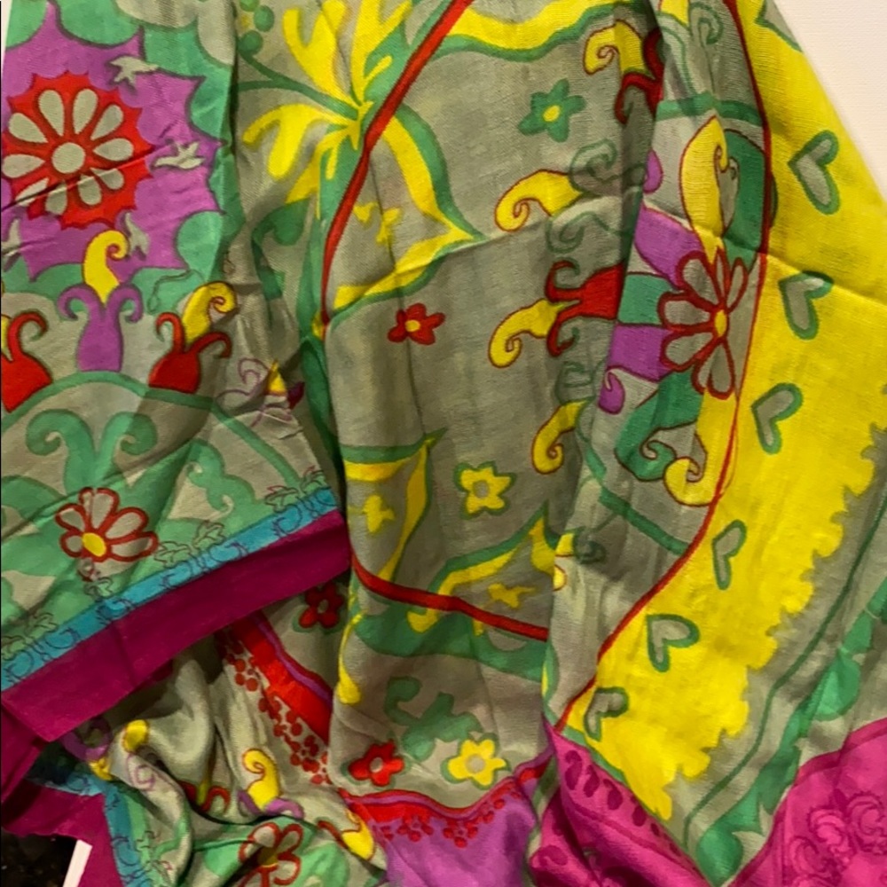 Wrapsody Scarf - Picture 5 of 5